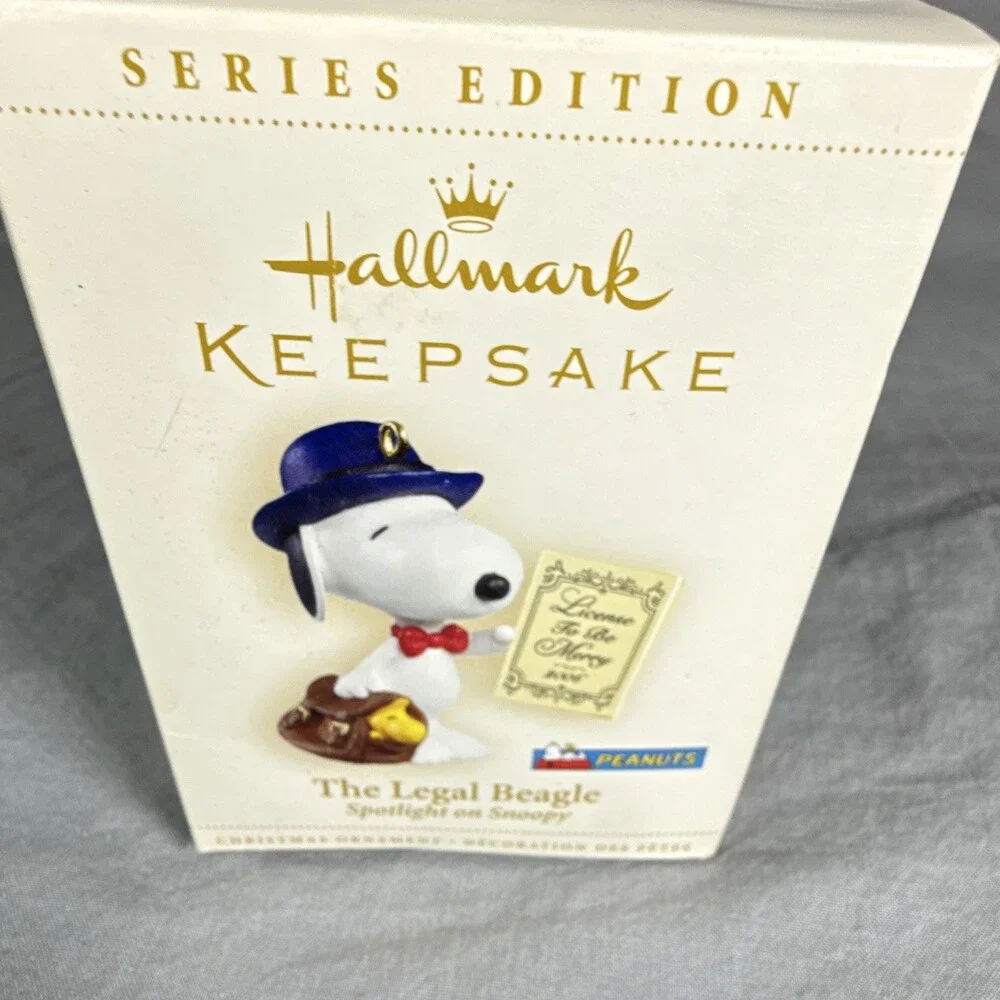 Hallmark Keepsake Peanuts Snoopy Woodstock Legal Beagle Ornament 2006 Christmas